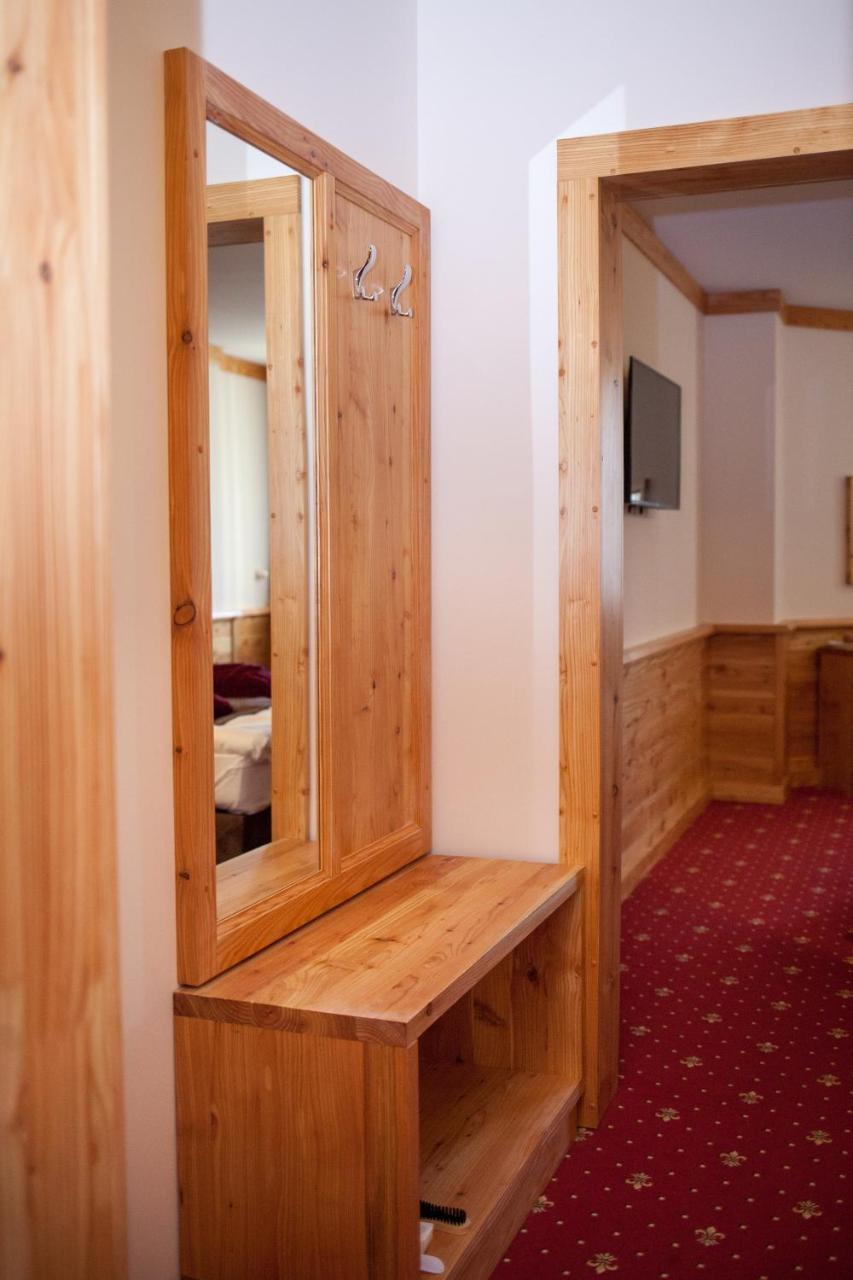 Baron Spa Hotel - Museum Yaremtche Extérieur photo