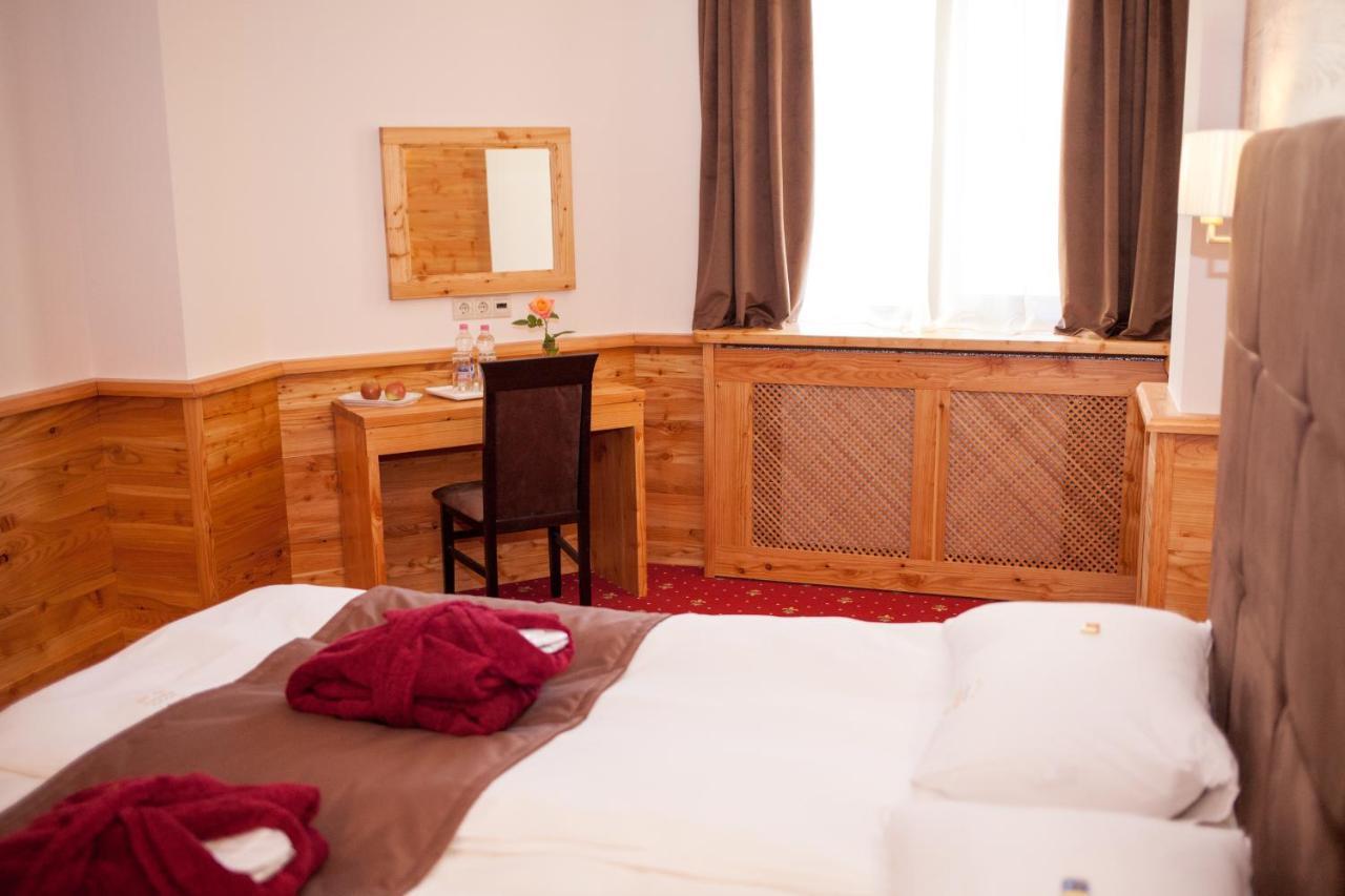 Baron Spa Hotel - Museum Yaremtche Extérieur photo