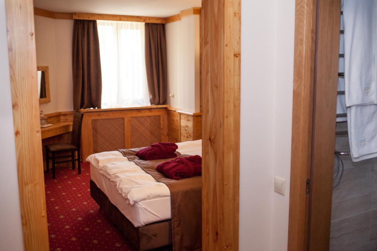 Baron Spa Hotel - Museum Yaremtche Extérieur photo
