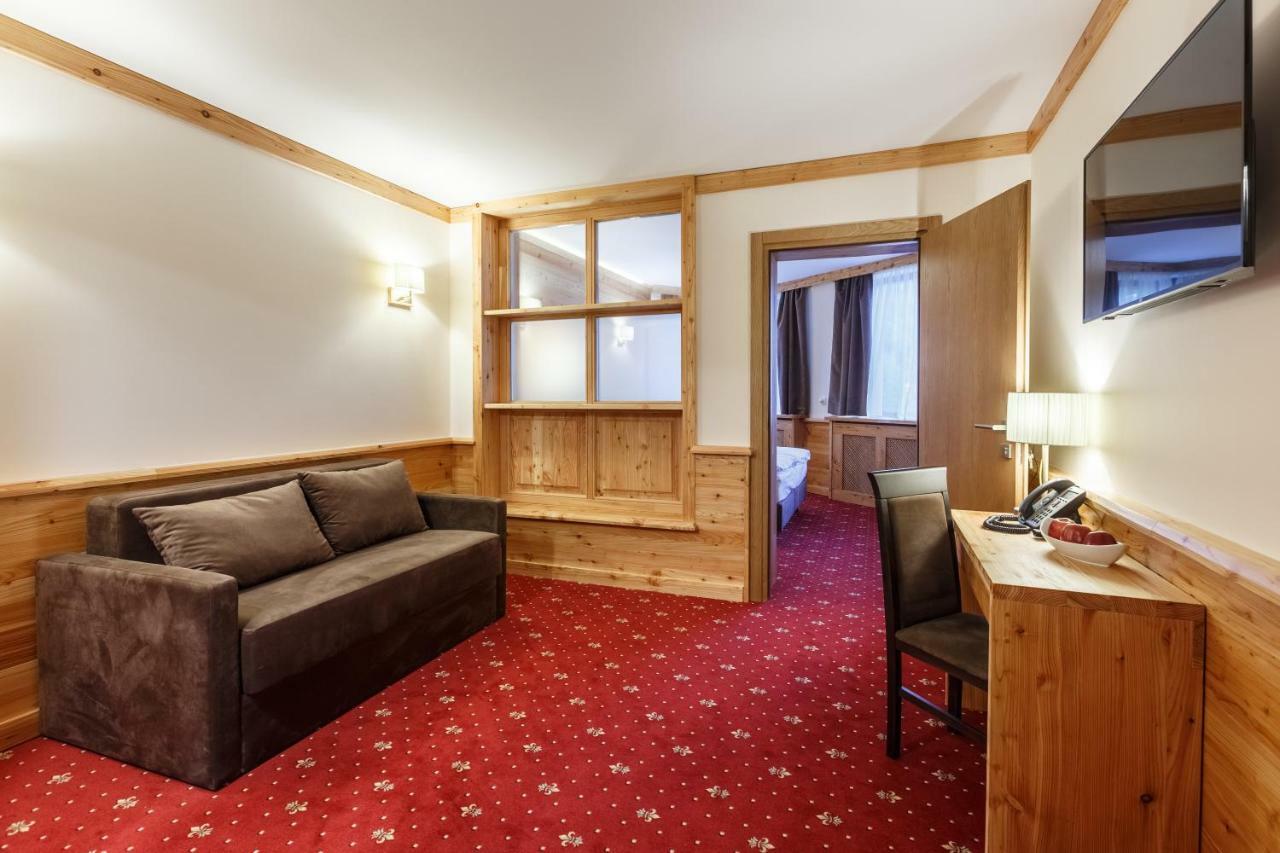 Baron Spa Hotel - Museum Yaremtche Extérieur photo